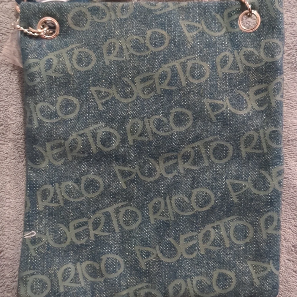 Robin Ruth Crossbody - Picture 3 of 5